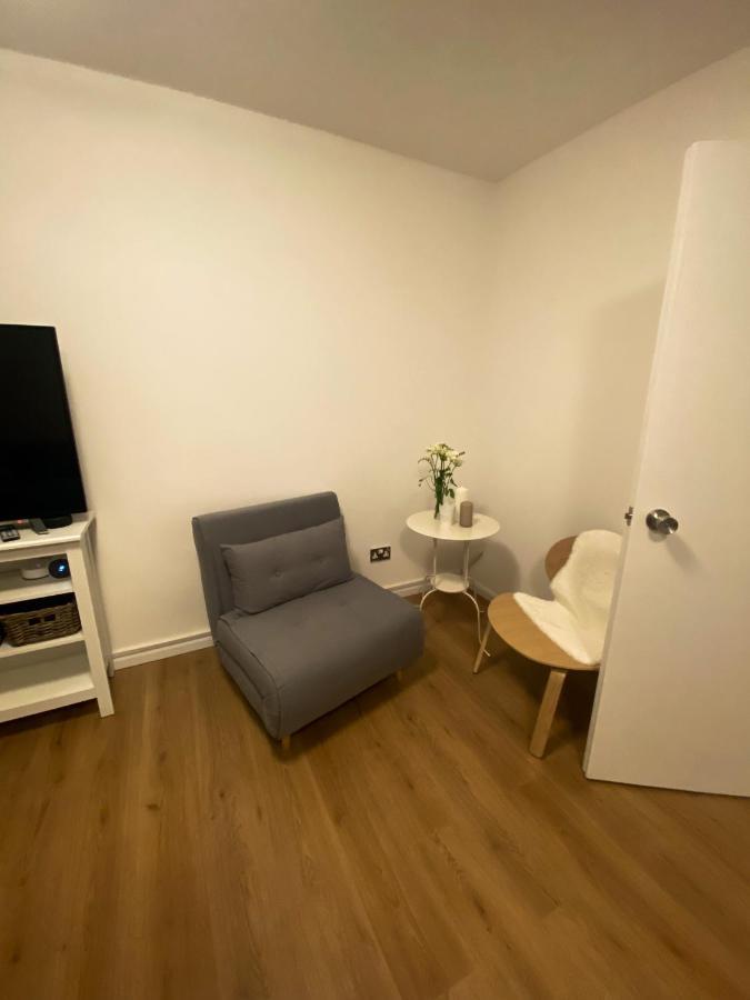 Lovely One Bedroom Flat In The Heart Of Londen Buitenkant foto
