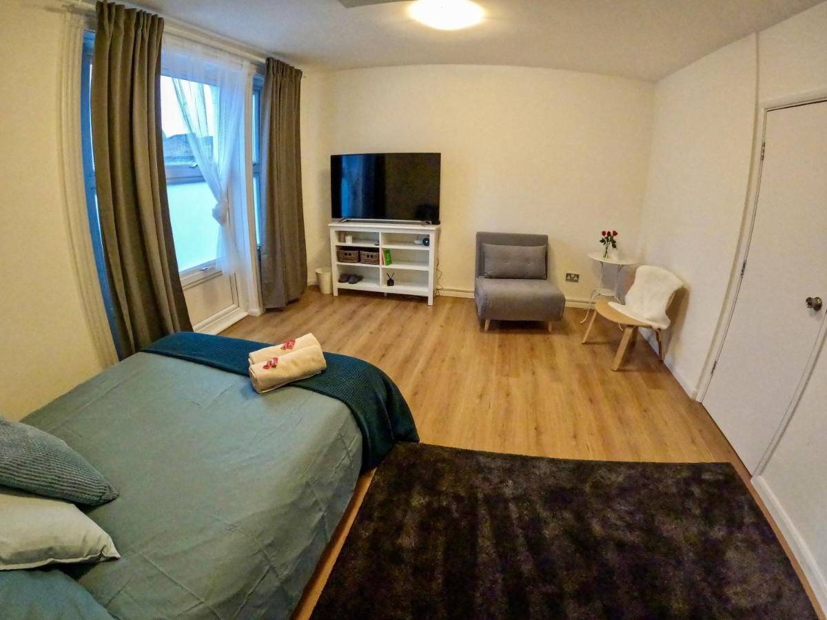 Lovely One Bedroom Flat In The Heart Of Londen Buitenkant foto
