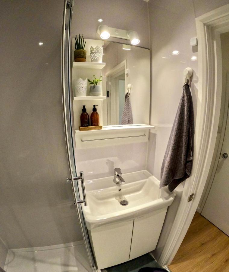 Lovely One Bedroom Flat In The Heart Of Londen Buitenkant foto